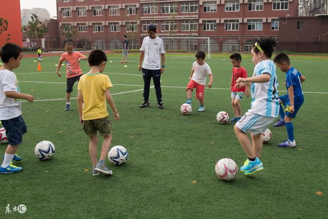 亚运会-李月汝22+10韩旭13分 中国女篮胜印尼